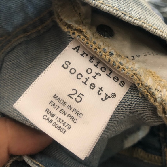 Articles of society, DENIM  DISTRESSED SHORTS - Picture 8 of 8